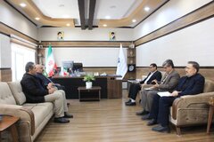 دیدار و گفتگو نماینده وزیر اقتصاد در استان با مدیر شرکت ام کاتلی