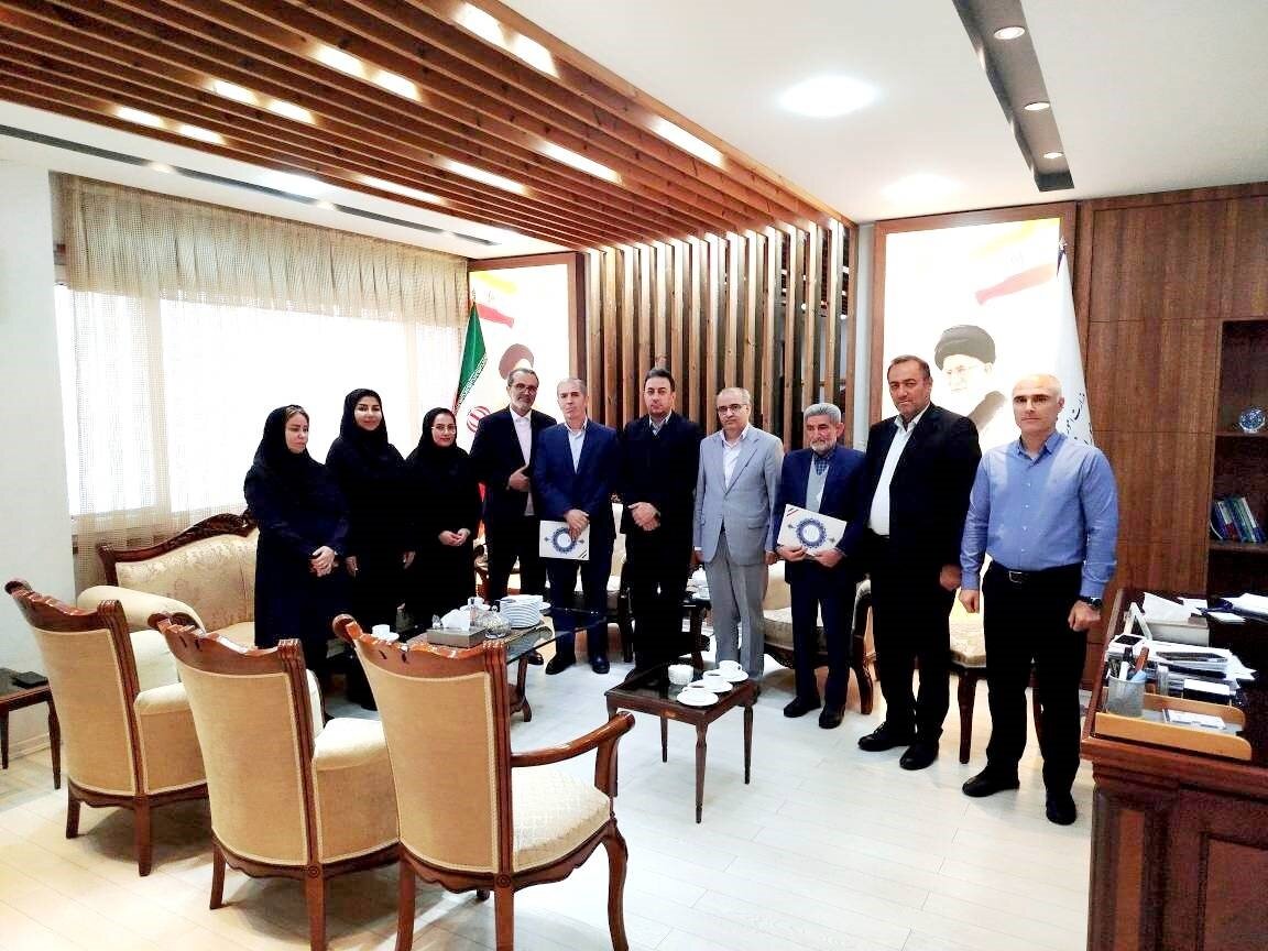 برگزاری آیین تکریم و معارفه ذیحساب اداره‌کل امور اقتصادی و دارایی آذربایجان‌غربی