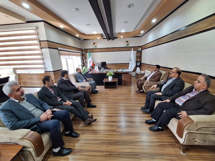 دیدار ذکوری مدیرکل امور مالیاتی و بختیاری مدیرکل ثبت احوال استان همدان با نماینده وزیر و مدیرکل امور اقتصادی و دارایی استان