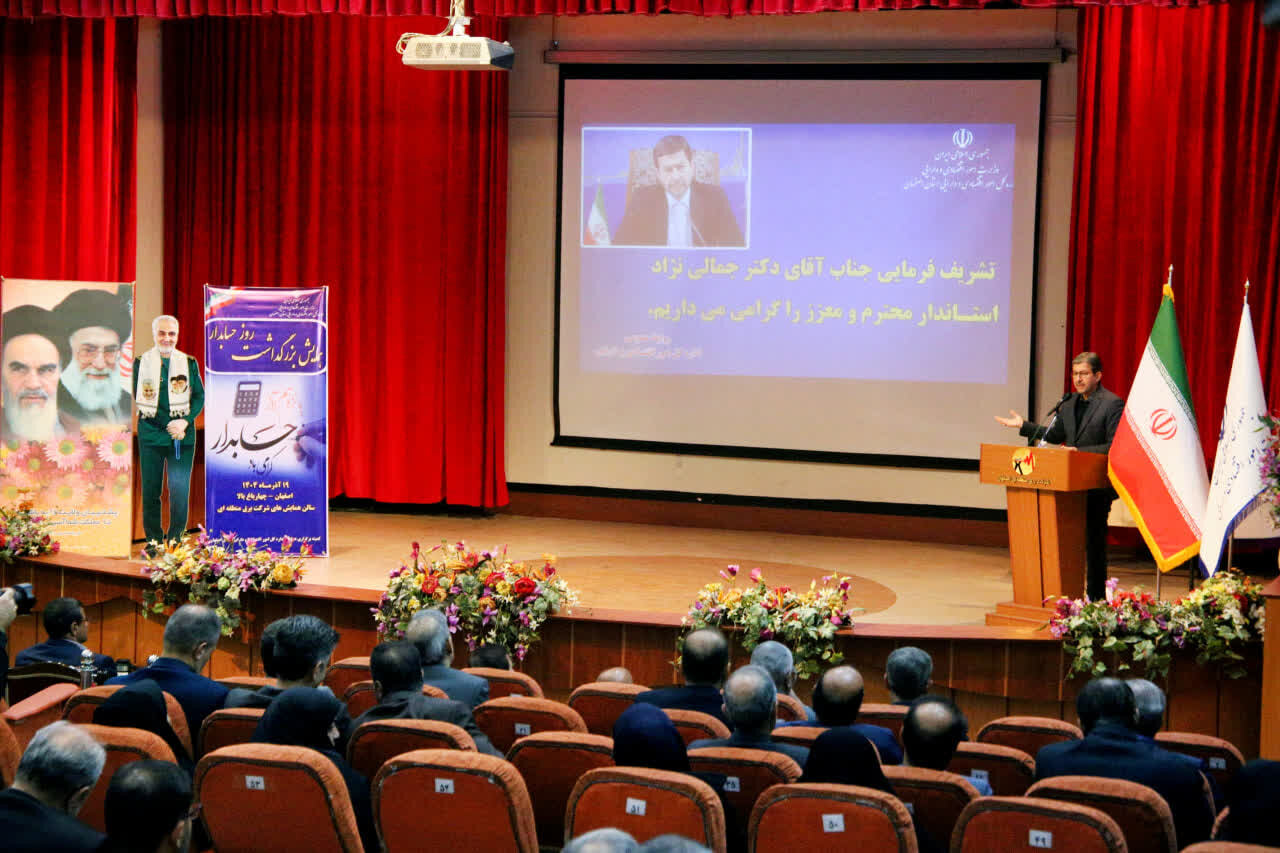 حسابداران چشم‌های بینا و گوش‌های شنوای سازمان‌ها هستند