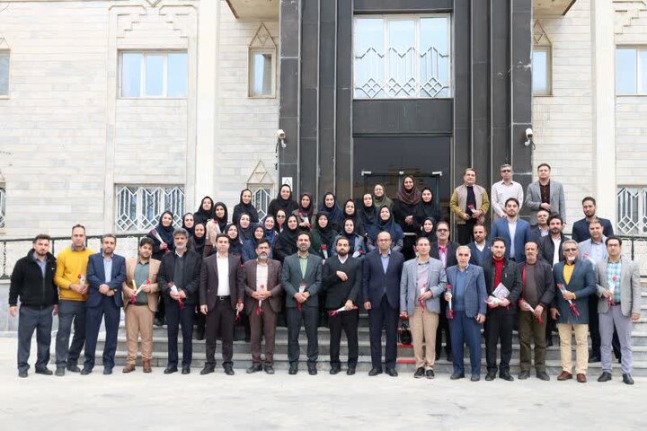 جشن ولادت حضرت فاطمه زهرا (س) در اداره کل امور اقتصادی و دارایی استان مرکزی برگزار شد