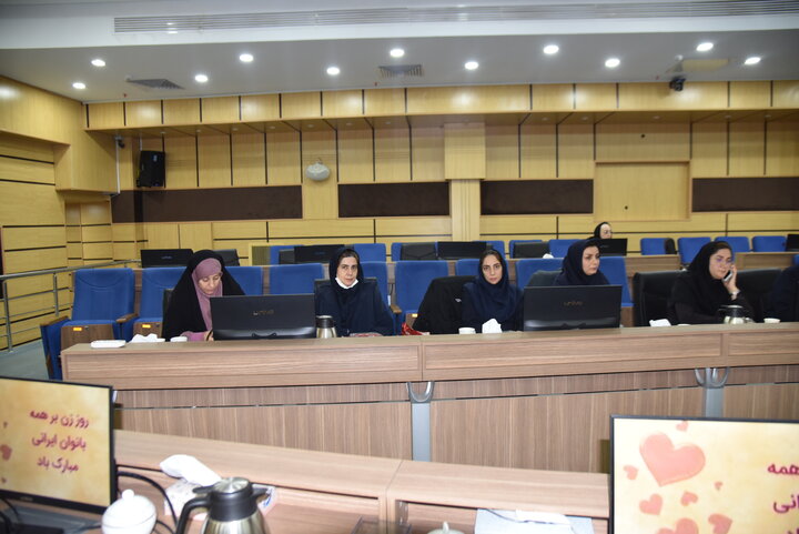 گردهمایی بانوان