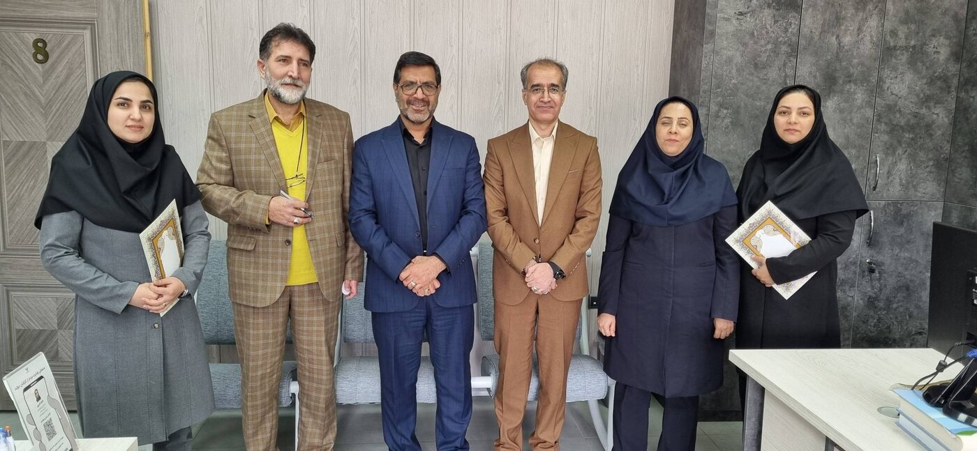 تجلیل از بانوان اداره‌کل در آستانه سالروز خجسته میلاد حضرت فاطمه زهرا(س) و گرامیداشت روز زن