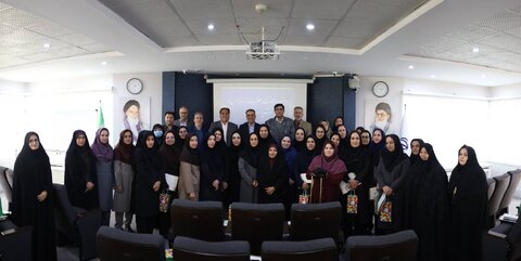 برگزاری مراسم ولادت حضرت فاطمه(س) و روز زن در اداره کل امور اقتصادی و دارایی خراسان رضوی