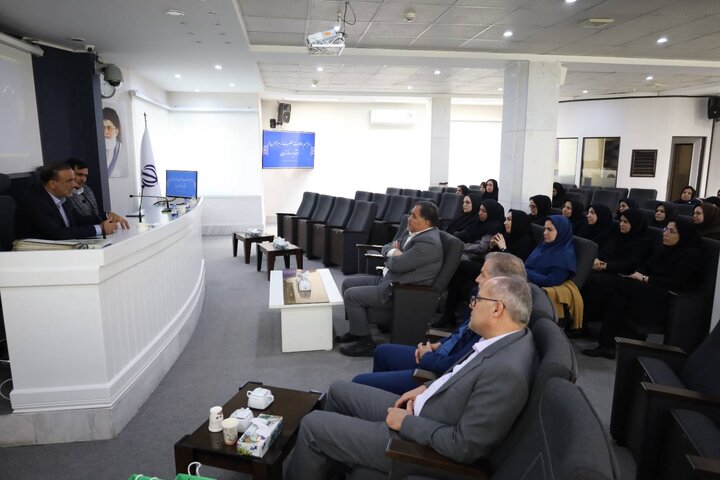 برگزاری مراسم ولادت حضرت فاطمه(س) و روز زن در اداره کل امور اقتصادی و دارایی خراسان رضوی