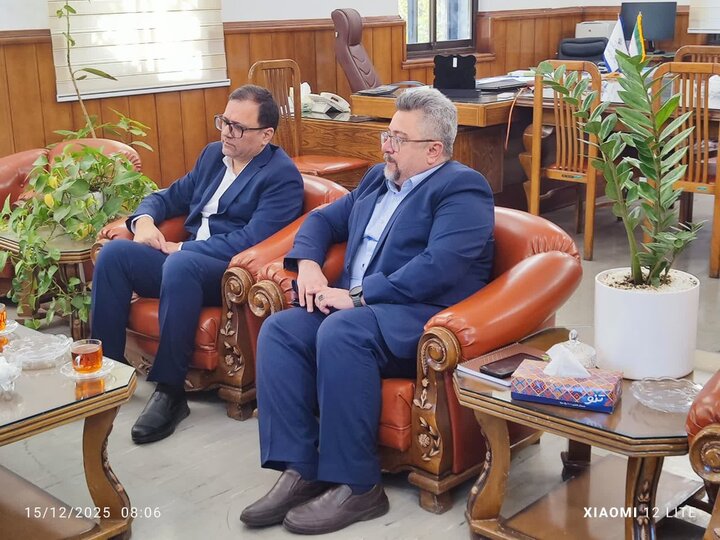 استان فارس- دیدار سرپرست اداره کل با مدیریت شعب بانک قرض الحسنه مهر ایران در استان