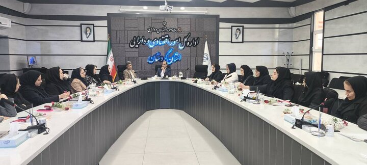 تجلیل از بانوان شاغل اداره کل