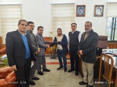 تقدیر سرپرست اداره کل امور اقتصادی و دارایی فارس از سرباز امریه به مناسبت پایان خدمت امریه