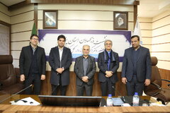 خزانه دار کشور از خدمات پیشکسوت حوزه ذیحسابی استان یزد تجلیل کرد