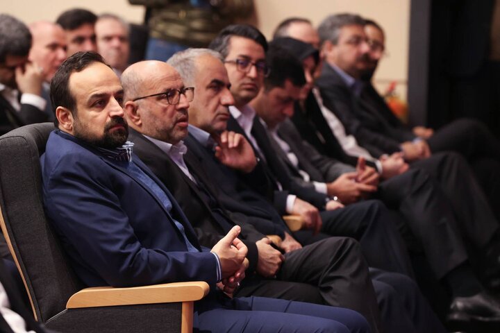 آیین نواختن زنگ معاملات بورس