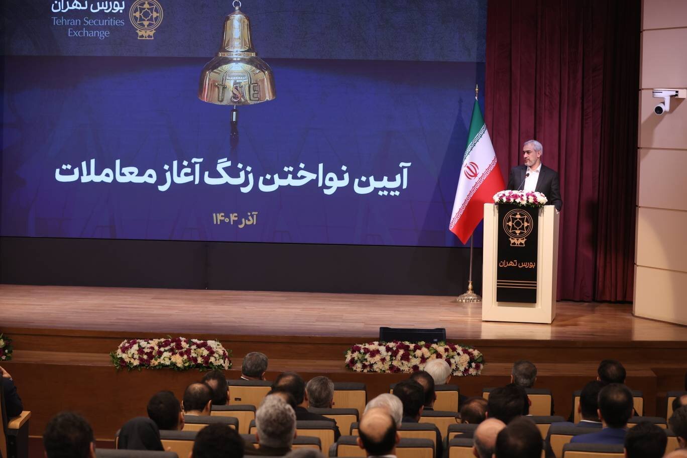 دولت اقتصاد را رها نکرده است/ طرح ۱۷ بندی دولت برای مهار تورم و حفاظت از معیشت مردم