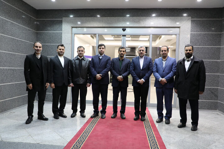 بازدید دکتر حیدری از گروه انتخاب اصفهان