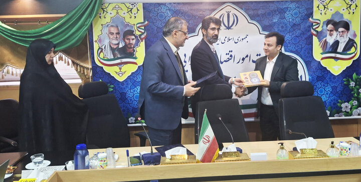 آیین تکریم و معارفه مدیرکل امور اقتصادی و دارایی به روایت تصویر