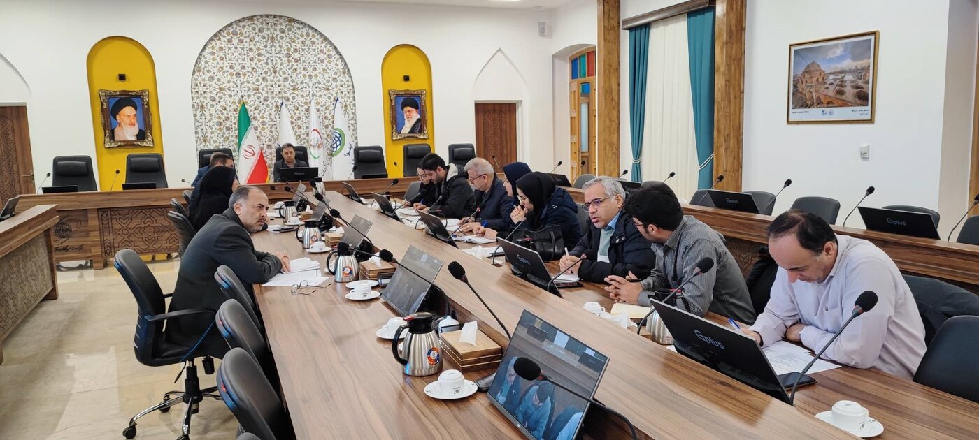 پایش و ارزیابی ١۶ طرح سرمایهگذاری در آذربایجانغربی