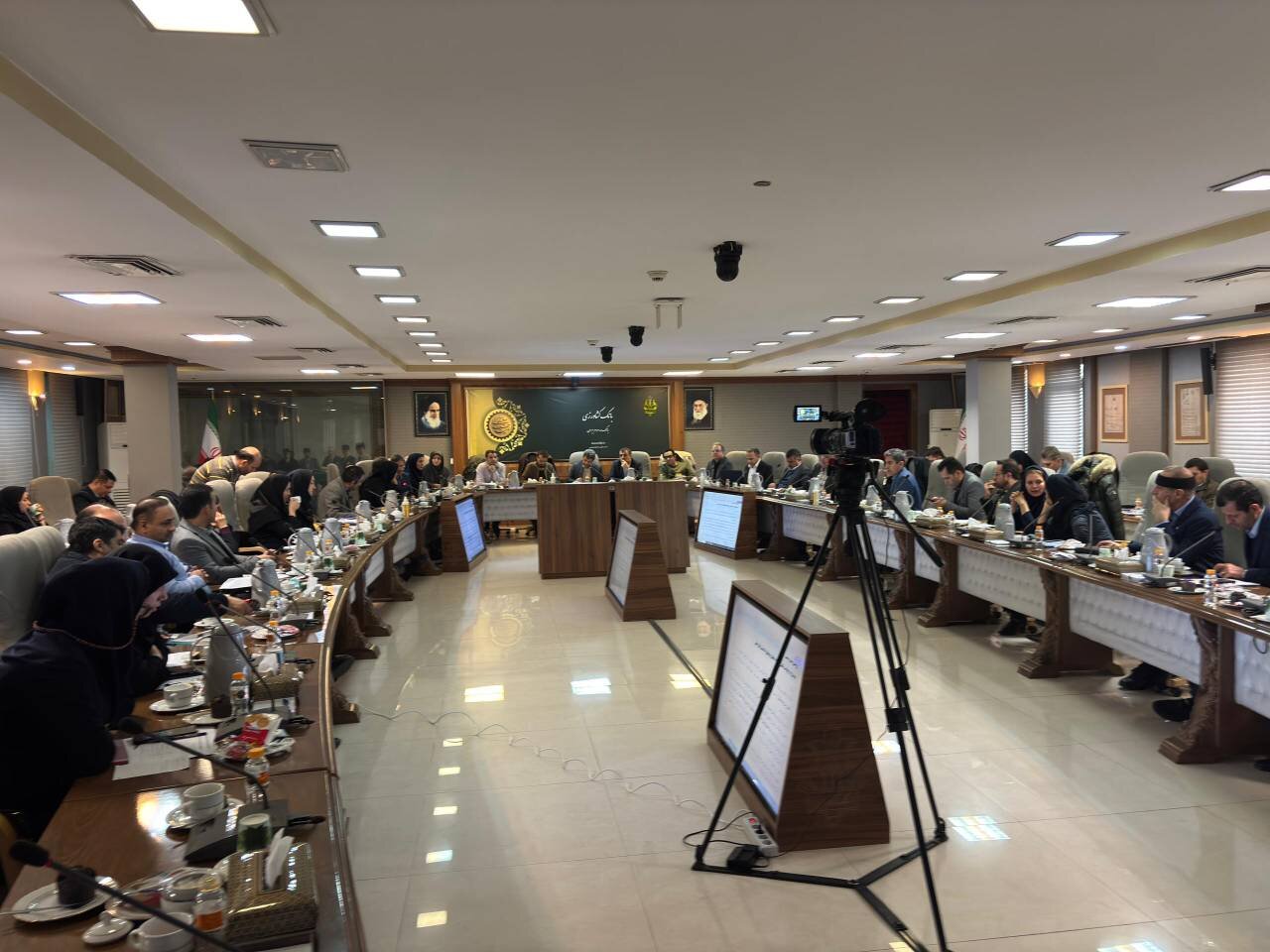 برگزاری نشست پایش و ارزیابی برنامه اصلاح نظام اداری دولت چهاردهم در بانک‌های دولتی