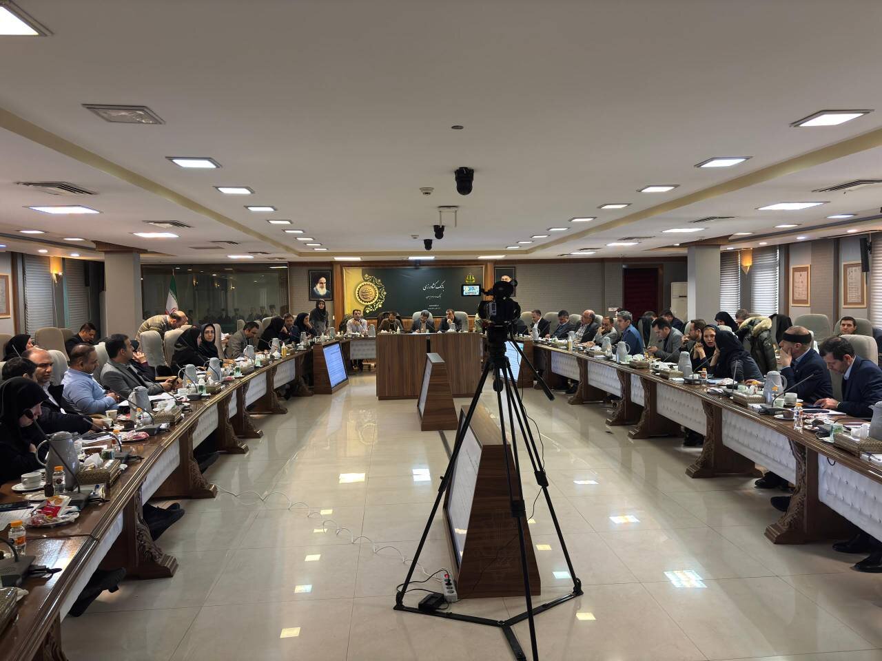 پایش و ارزیابی برنامه اصلاح نظام اداری دولت چهاردهم در بانک‌های دولتی