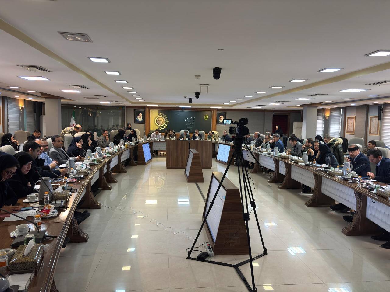 پایش و ارزیابی برنامه اصلاح نظام اداری دولت چهاردهم در بانک‌های دولتی