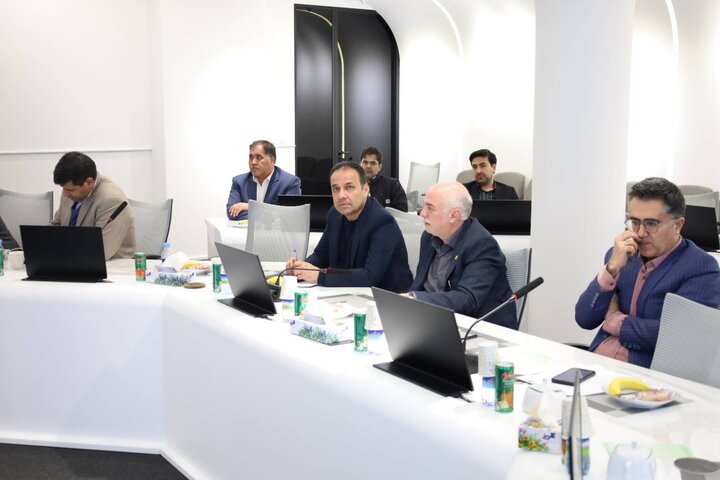 نشست مشترک معاونین وزیر اقتصاد با مجمع نمایندگان استان خراسان رضوی