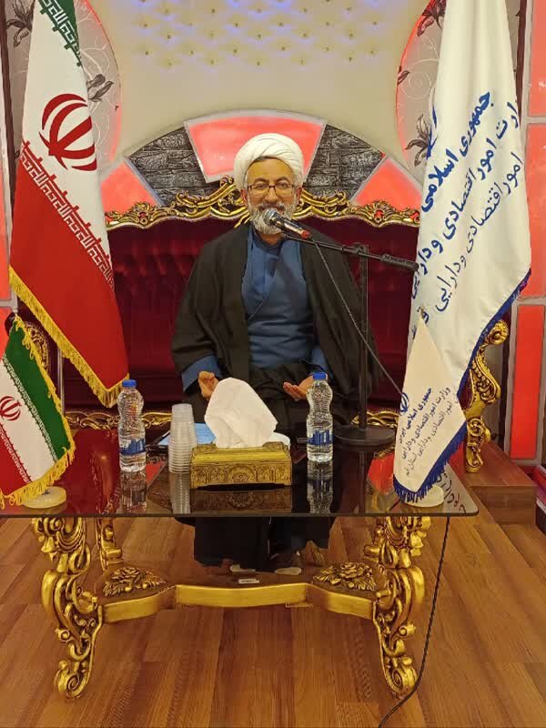 جشن «فجرانه ـ شعبانیه» اداره کل با حضور کارکنان و بازنشستگان برگزار شد