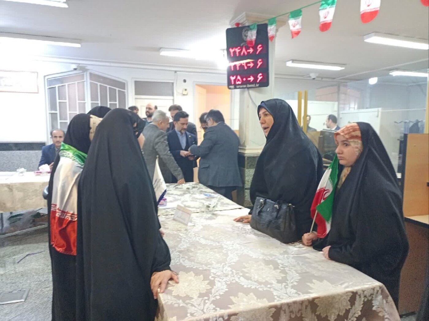 پاسخگویی چهره به چهره دستگاه‌های تابعه وزارت اقتصاد خدمت مردم فرهیخته و شریف قم