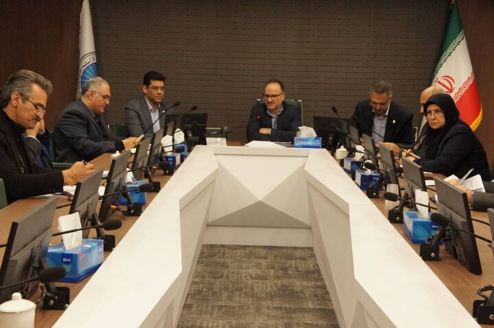 تدوین راهکارهای عملی برای کاهش فشار مالی و حمایت از تولیدکنندگان ضروری است