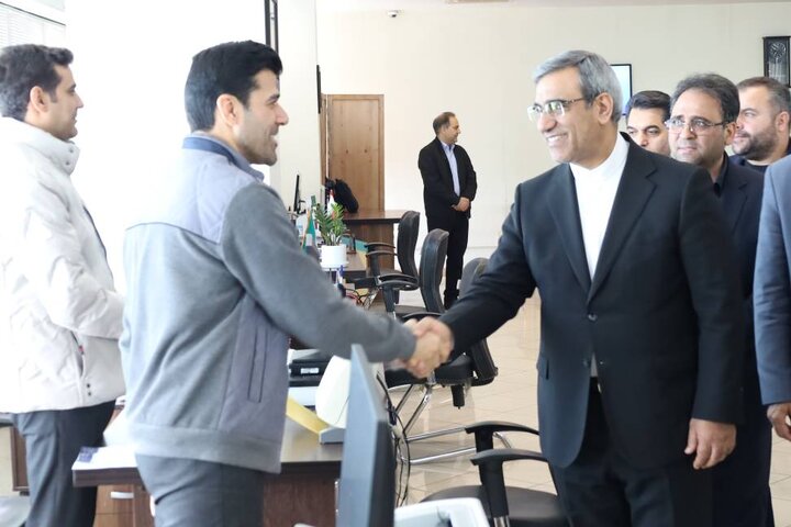 بازدید استان خراسان رضوی از مرکز خدمات سرمایه گذاری استان