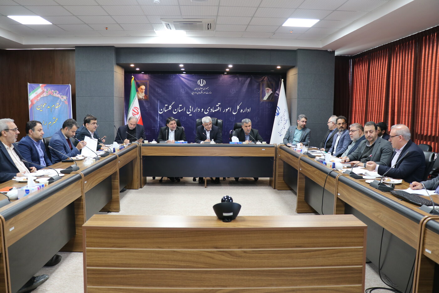 نشست اقتصادی استان گلستان با محوریت ارزیابی طرح‌های سرمایه‌گذاری، عملکرد صندوق‌ها و تسهیلات تبصره‌ای برگزار شد