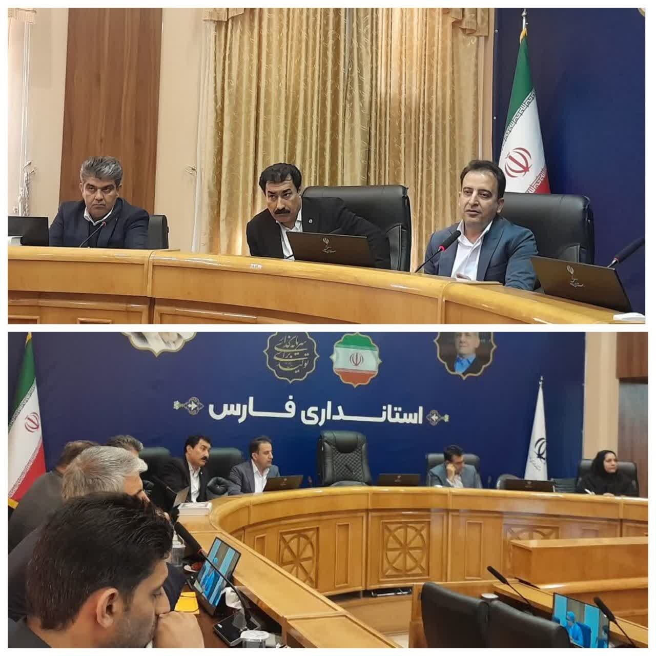 تأکید بر هم‌افزایی بانک‌های خصوصی برای تقویت شاخص‌های اقتصادی فارس