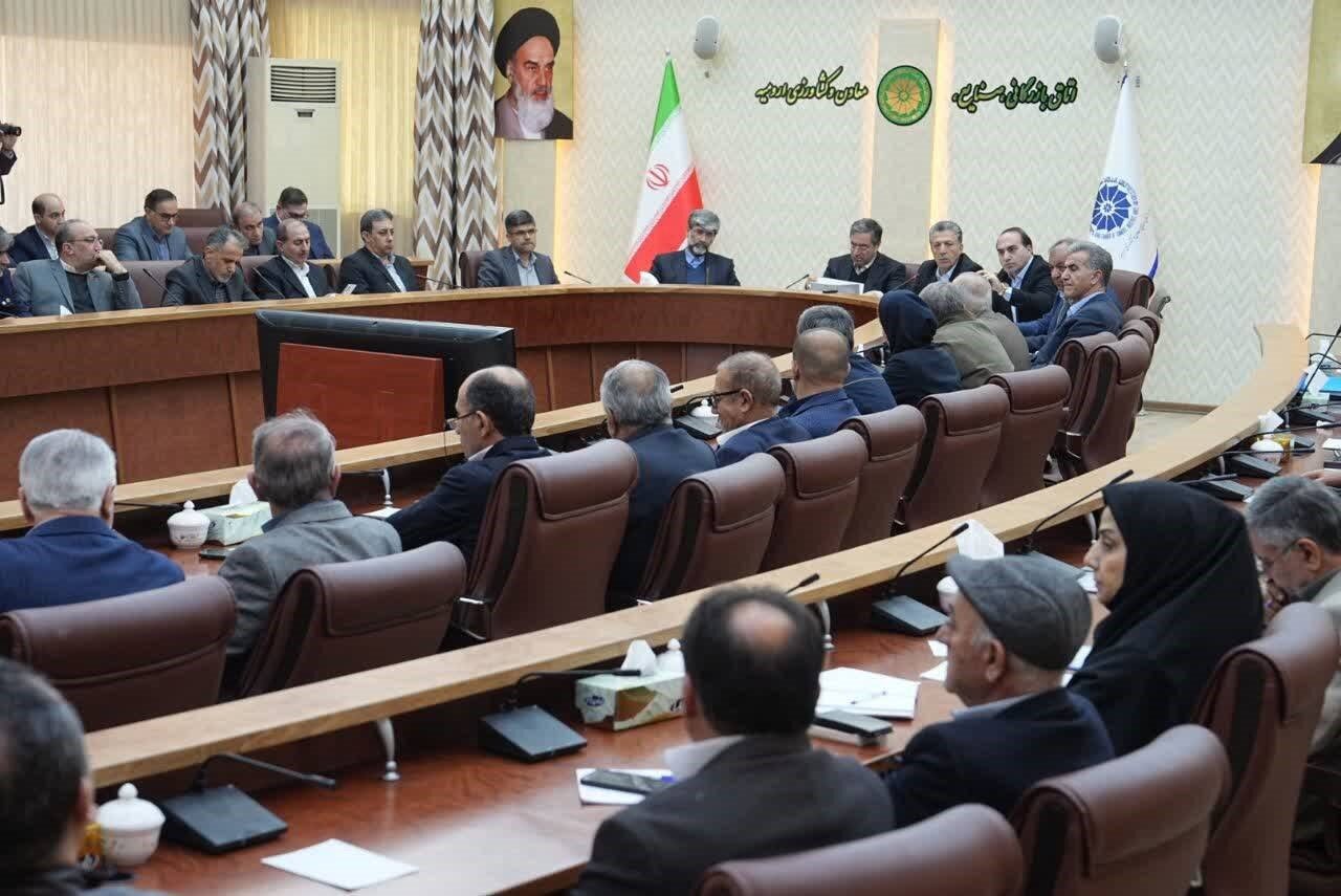 تقویت رقابت‌پذیری و توسعه صادرات در آذربایجان‌غربی