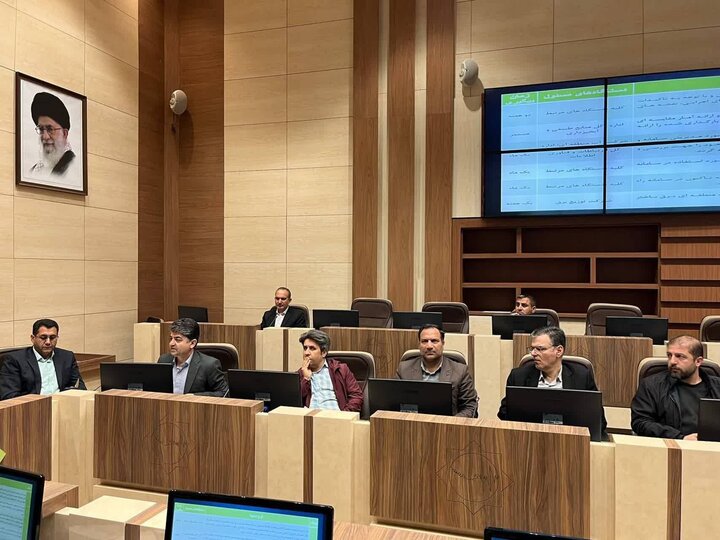 جلسه شورای راهبری سامانه پنجره واحد زمین استان همدان برگزار شد