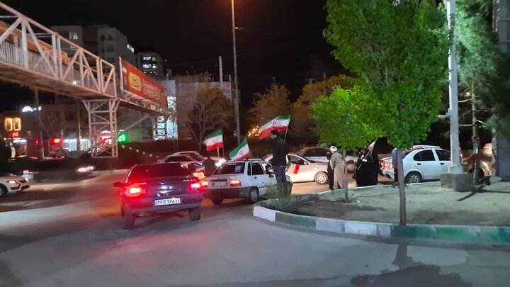 گزارش تصویری موکب اداره کل در پذیرایی از تجمعات شبانه اقتدار
