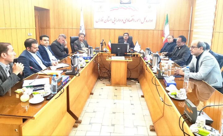 فارس در مسیر گره گشایی اقتصادی با هم افزایی دستگاه های اجرایی استان