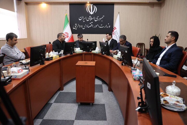 امضای تفاهم نامه همکاری بین وزارت اقتصاد و انجمن فرانچایز ایران
