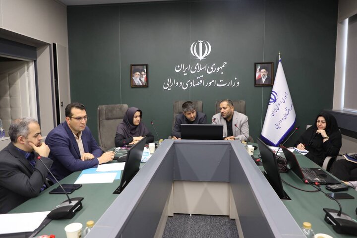نهمین جلسه هماهنگی و بررسی عملکرد موسسات عامل در پرداخت تسهیلات حمایت از حفظ اشتغال بنگاه های اقتصادی در شرایط اضطرار