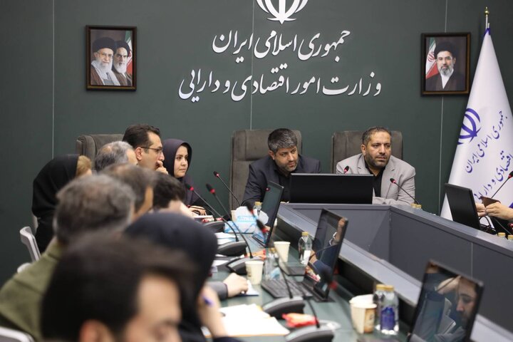 نهمین جلسه هماهنگی و بررسی عملکرد موسسات عامل در پرداخت تسهیلات حمایت از حفظ اشتغال بنگاه های اقتصادی در شرایط اضطرار