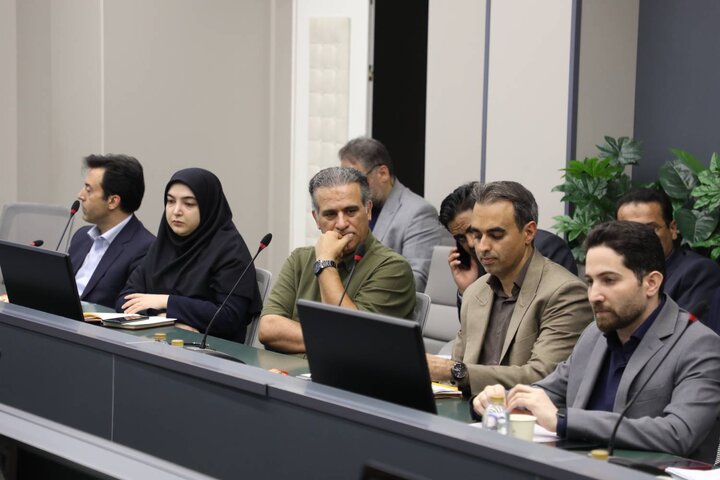 نهمین جلسه هماهنگی و بررسی عملکرد موسسات عامل در پرداخت تسهیلات حمایت از حفظ اشتغال بنگاه های اقتصادی در شرایط اضطرار