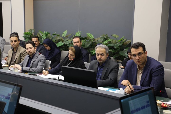 نهمین جلسه هماهنگی و بررسی عملکرد موسسات عامل در پرداخت تسهیلات حمایت از حفظ اشتغال بنگاه های اقتصادی در شرایط اضطرار