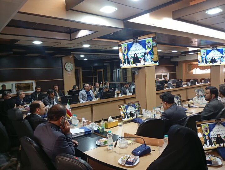 تجلیل از عوامل اجرایی میزبانی در مراسم تشییع رهبر شهید