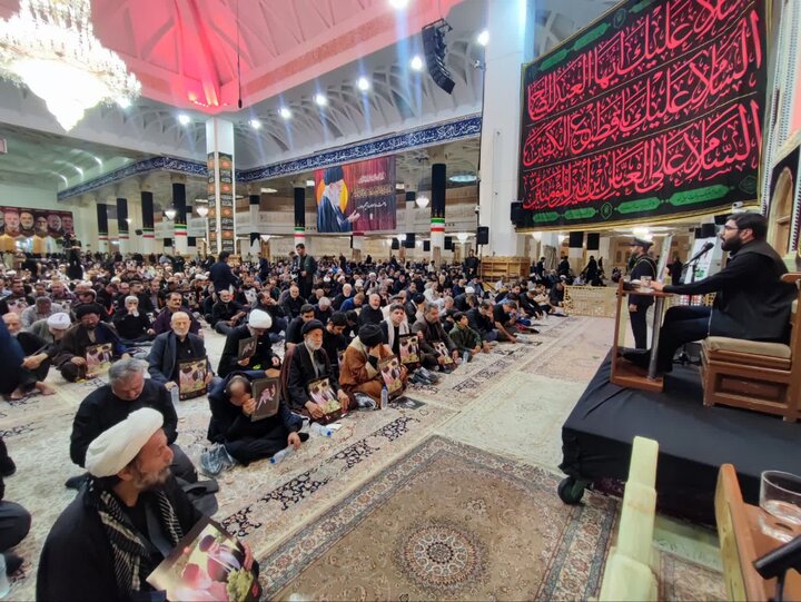 حضور همکاران اداره کل امور اقتصادی و دارایی در مراسم یادبود رهبر شهید در حرم حضرت معصومه (س)