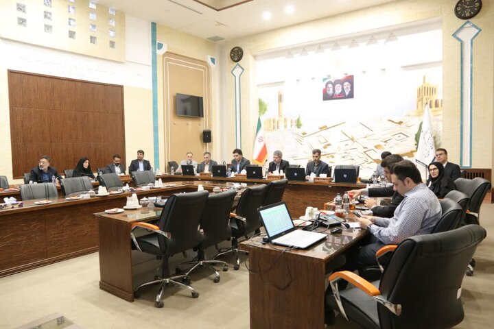 وصول ۷ هزار میلیارد تومان درآمد عمومی و حقوق دولتی در استان یزد طی سه ماهه نخست ۱۴۰۵
