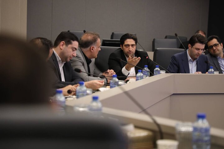 اولین جلسه شورای سیاست گذاری «هجدهمین نمایشگاه بین المللی نظام مالی، سرمایه گذاری و زیرساخت های دیجیتال»