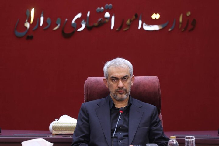 دیدار وزیر اقتصاد با اعضای مجمع کارآفرینان ایران