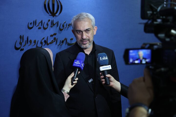 دیدار وزیر اقتصاد با اعضای مجمع کارآفرینان ایران
