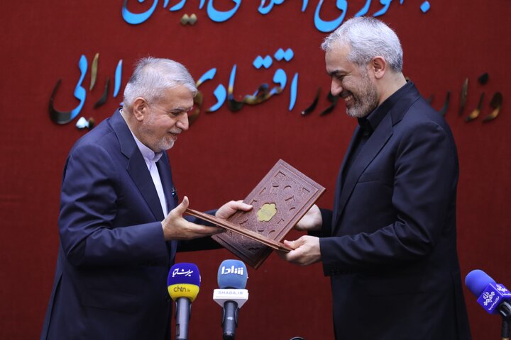 آیین امضای تفاهم نامه بین وزارت اقتصاد و وزارت میراث فرهنگی