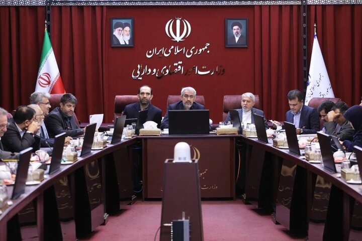 هفتاد و ششمین جلسه کمیسیون اقتصاد هیئت دولت در دولت چهاردهم