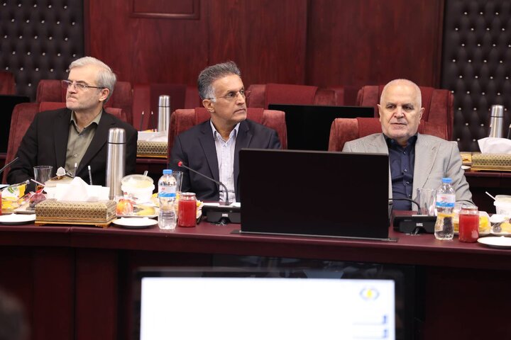 مجمع عمومی سالیانه صندوق بازنشستگی کارکنان بانکها سال مالی منتهی به 29 اسفند 1404 به ریاست وزیراقتصاد