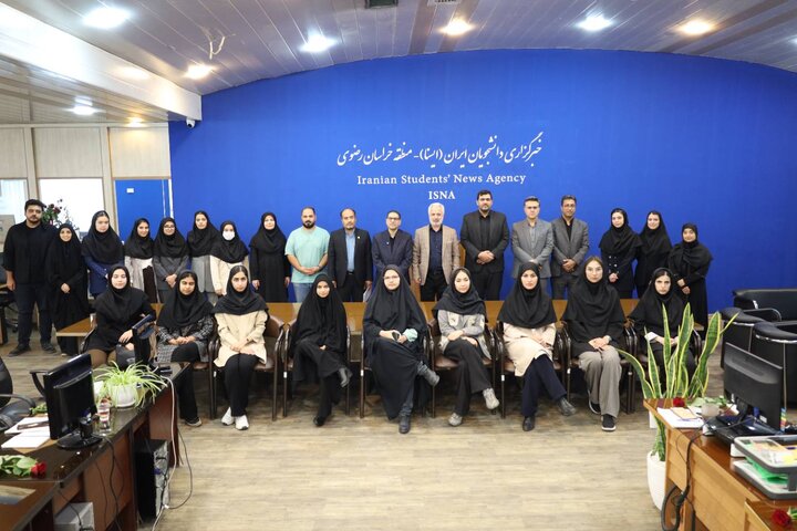 بازدید مدیرکل امور اقتصادی و دارایی استان خراسان رضوی از خبرگزاری ایسنا به مناسبت گرامیداشت هفته خبرنگار