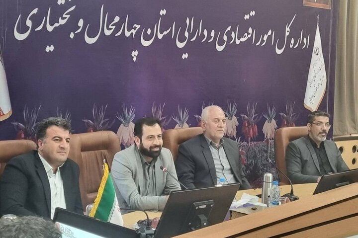 تاکید بر لزوم آمادگی دستگاه‌های تابعه وزارت اقتصاد در چهارمحال و بختیاری به‌منظور مواجهه تخصصی با بحران در جلسه پدافند غیرعامل