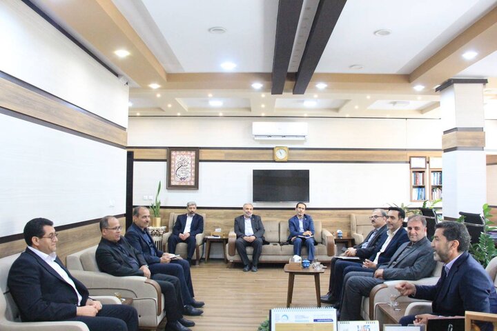 نشست بررسی وضعیت عوارض ارزش افزوده پرداختی به شهرداری ها