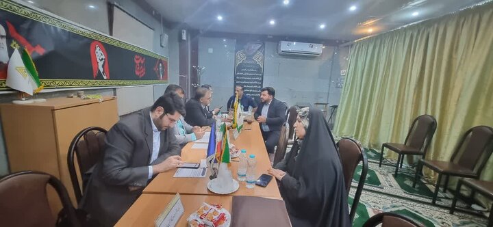 آلبوم تصویری برگزاری دومین میز خدمت شبانه اداره کل اقتصاد و دارایی قم ویژه متقاضیان تسهیلات